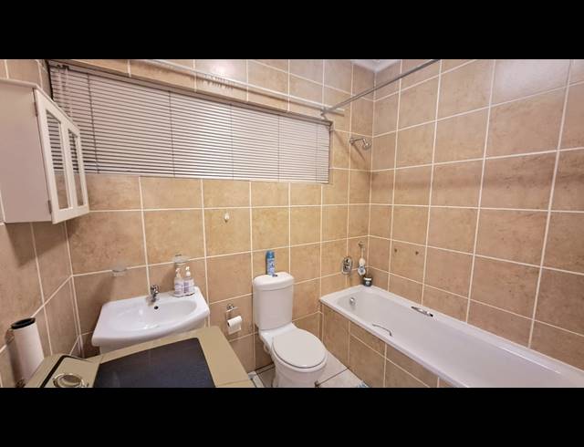1 BEDROOM FLAT TO LET IN ARCON PARK